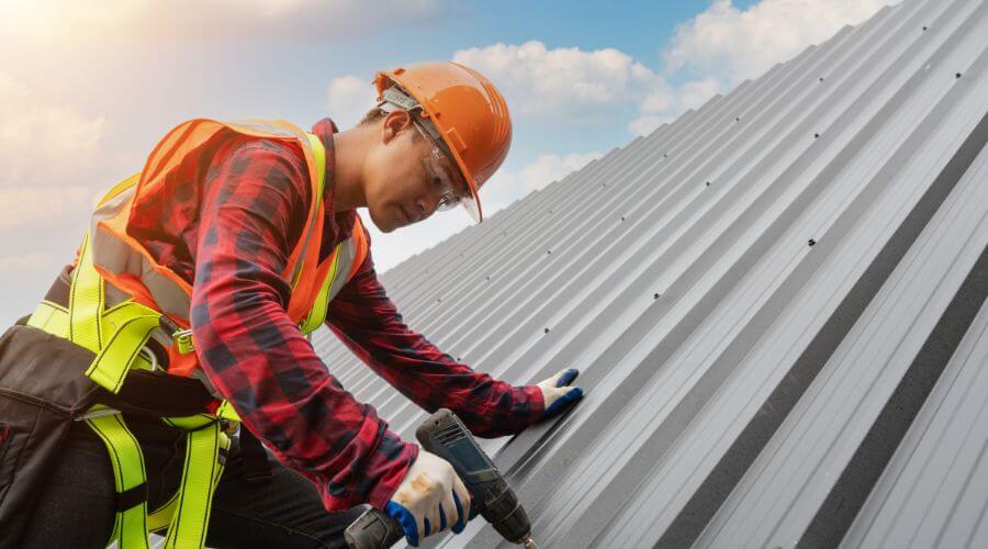 Expert new roof installation services in Tingley, IA